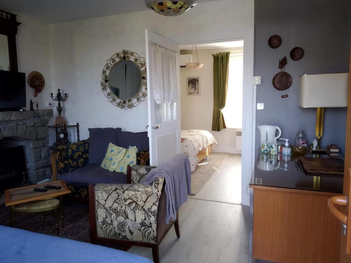 La Longere Des Gillettes Bed & Breakfast Bezenet Ngoại thất bức ảnh