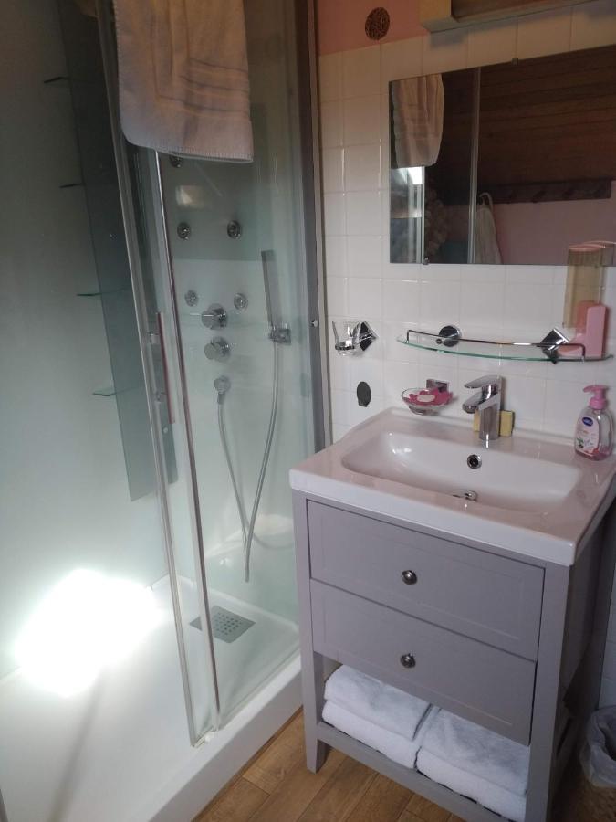 La Longere Des Gillettes Bed & Breakfast Bezenet Ngoại thất bức ảnh