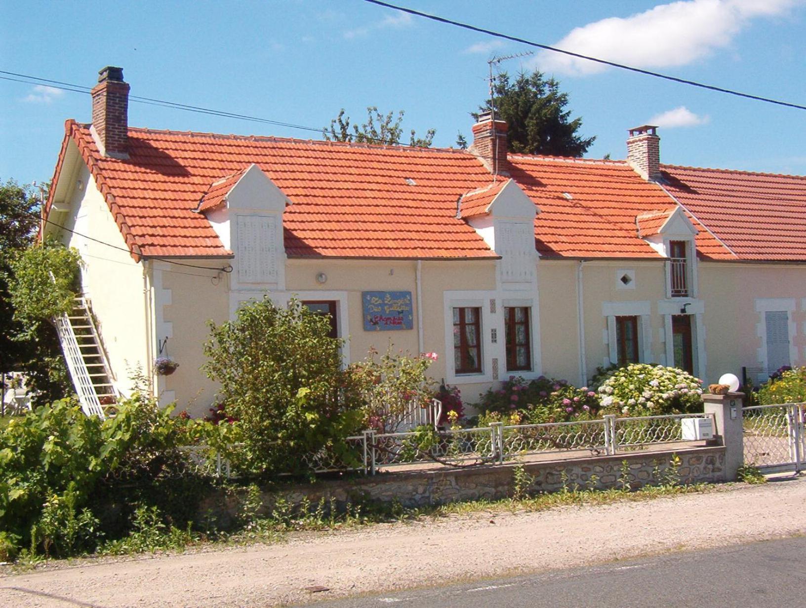 La Longere Des Gillettes Bed & Breakfast Bezenet Ngoại thất bức ảnh